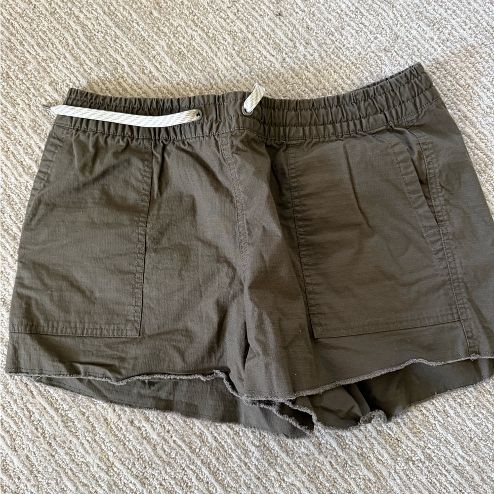 Vuori Women's Casual Olive Shorts